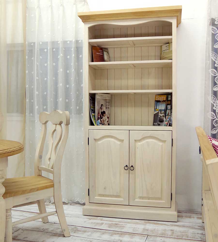 低ホルムアルデヒドで安心の本棚